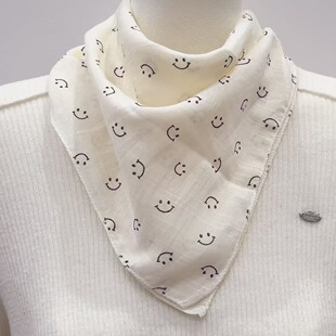 儿童棉麻三角巾春秋宝宝方巾秋冬薄款围巾时尚笑脸印花婴儿围脖