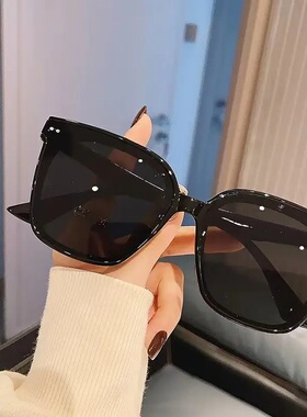 时尚百搭防紫外线大框太阳镜