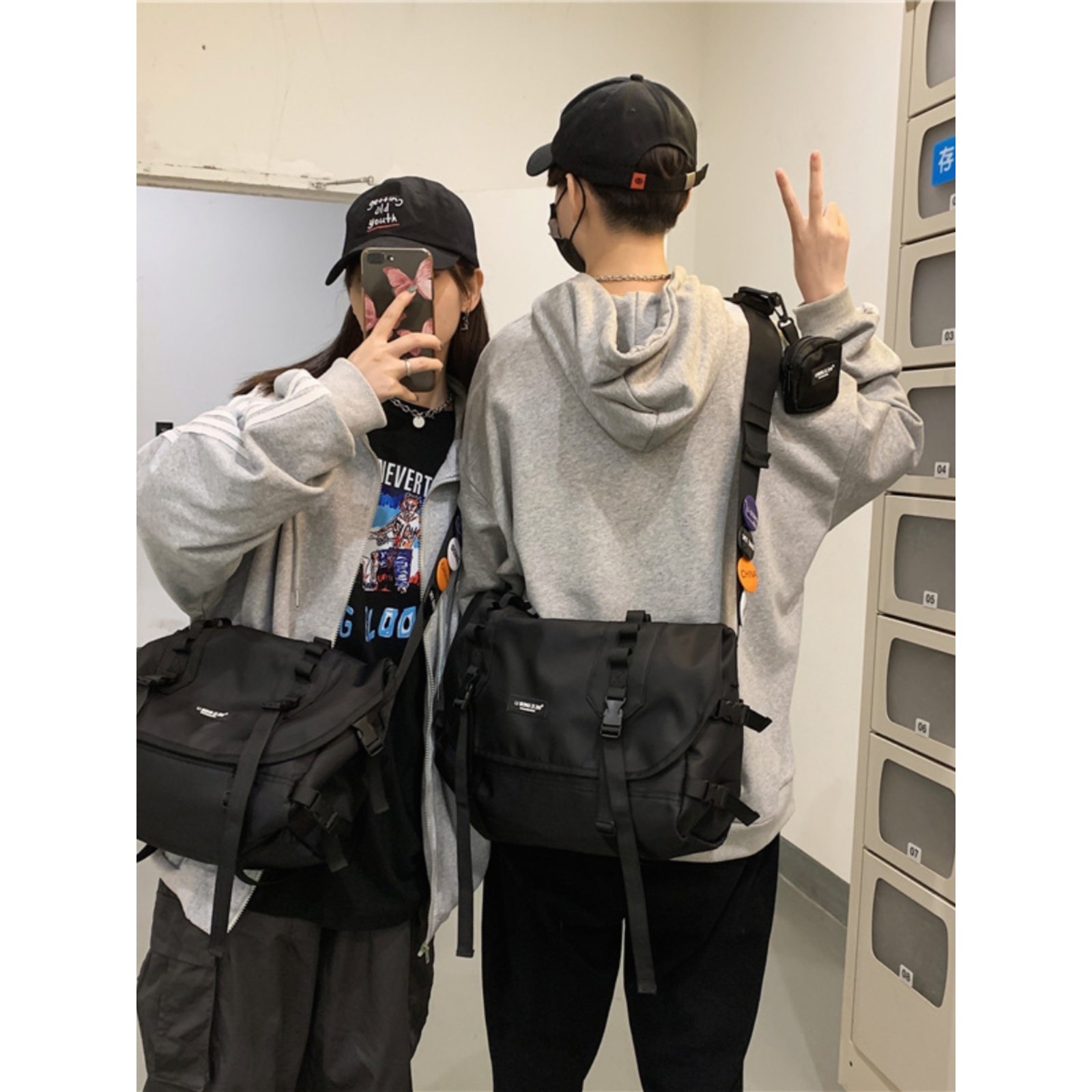 法国刘耀文宋亚轩同款背包斜挎包男大容量骑行工装机能单肩邮差包