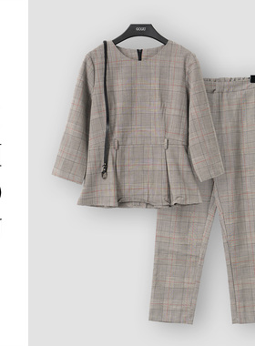 （周哥甄选）深灰色时尚套装-23770