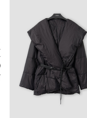 （周哥甄选）黑色羽绒外套-32397