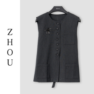 （周哥甄选）黑灰色马甲-32918