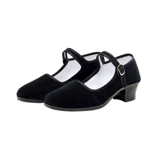 Народные танцевальные туфли янге