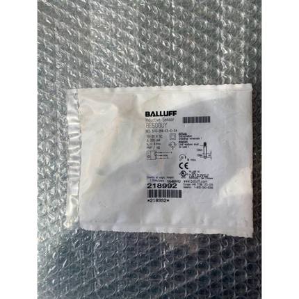 安川变频器PG-B3卡，功能包好，成色非常好的，有需要的联系