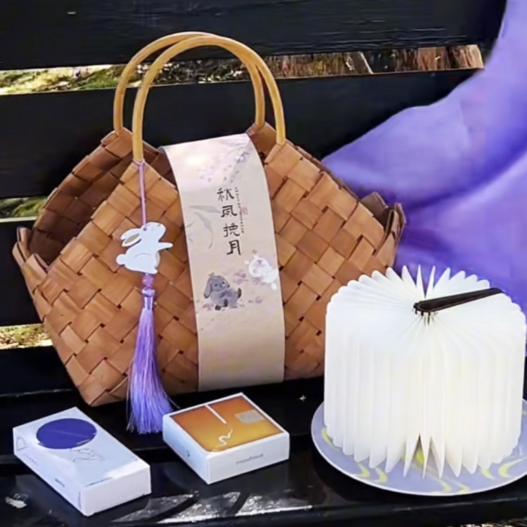 2025新款月饼包装盒礼盒中秋节国风广式冰皮流心蛋黄酥伴手礼品盒