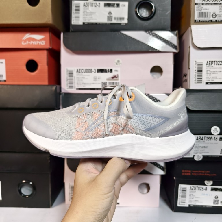 李宁女子夏季轻逸经典轻便软弹透气缓震运动休闲跑步鞋 AGLU240,运动鞋new,运动休闲鞋,淘宝优惠券,粉丝福利购,淘宝优惠卷
