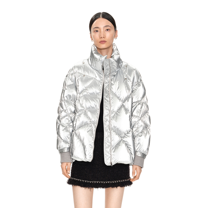 H·GENTEEL荷高年新款冬装女金属感银色珠光绒感围巾羽绒服