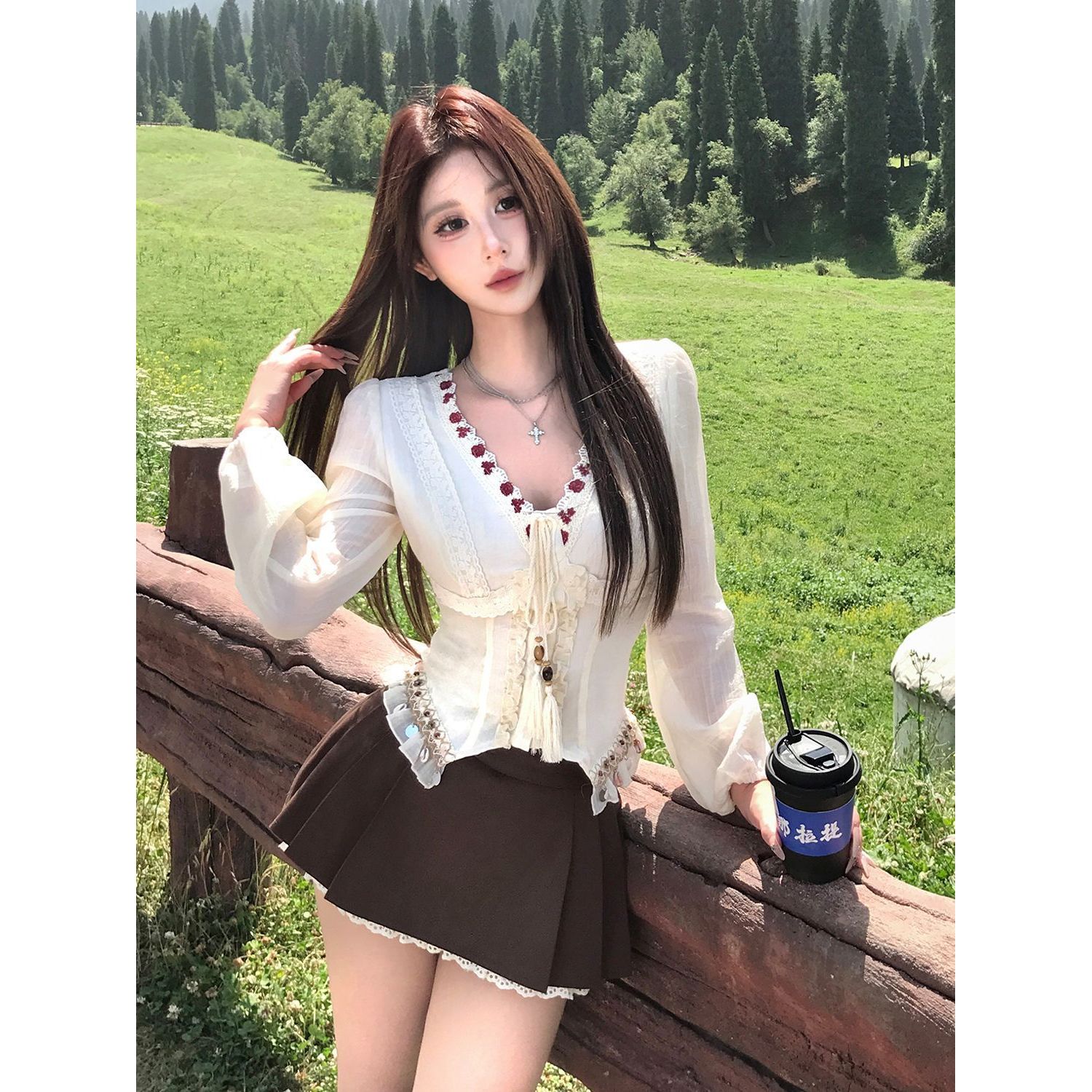 赛里木湖 纯欲甜辣修身设计感t恤女长袖花边上衣+半身裙两件套秋