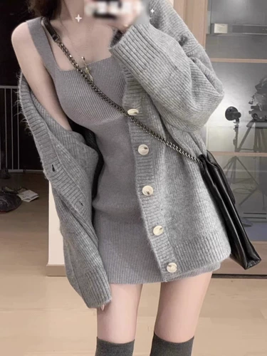 Демисезонная майка, демисезонное платье-комбинация, юбка, платье, комплект, яркий броский стиль, изысканный стиль, в корейском стиле, с акцентом на бедрах