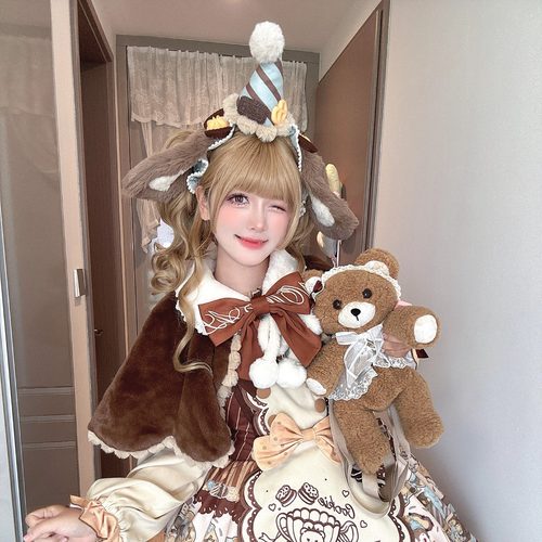 准现货秋冬衬衣斗篷上衣《熊仔饼干》巧克力洋装玩偶雪球披风披肩