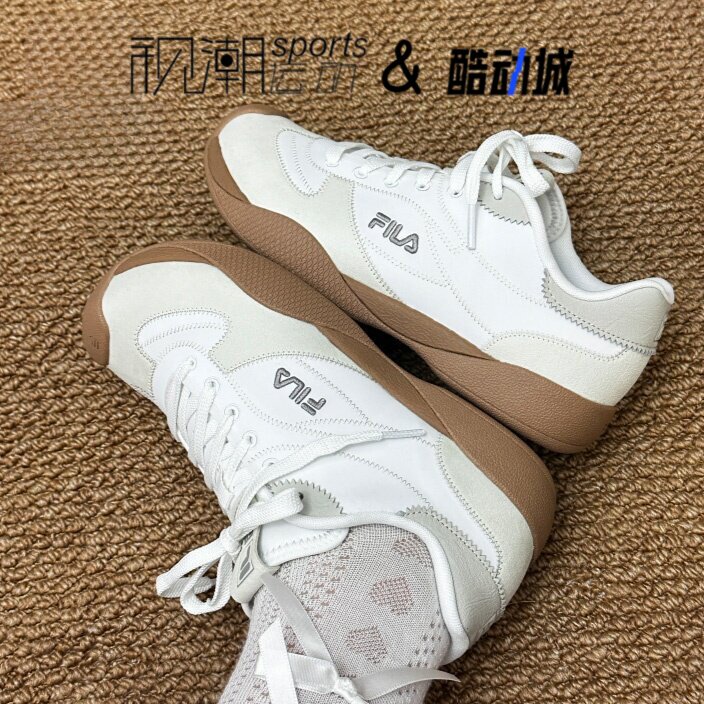 斐乐歪头鞋明亮白女运动休闲鞋