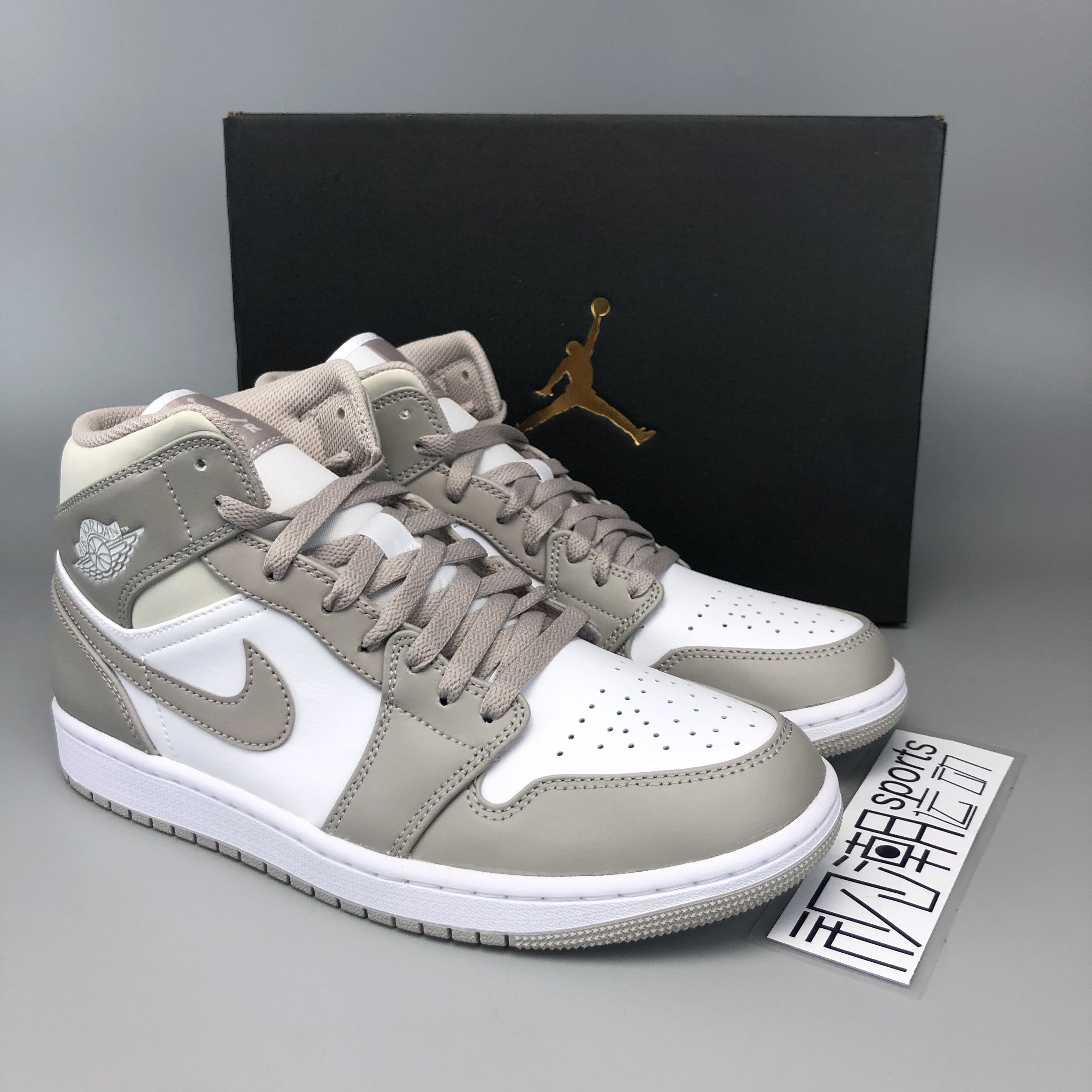 air jordan 1 mid aj1麻布奶油男中帮篮球运动休闲鞋 554724-082