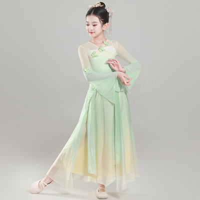 女童中国风古典舞蝴蝶