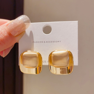 欧美设计师款 金色方形耳环女925银针气质百搭高级感大气耳钉耳饰