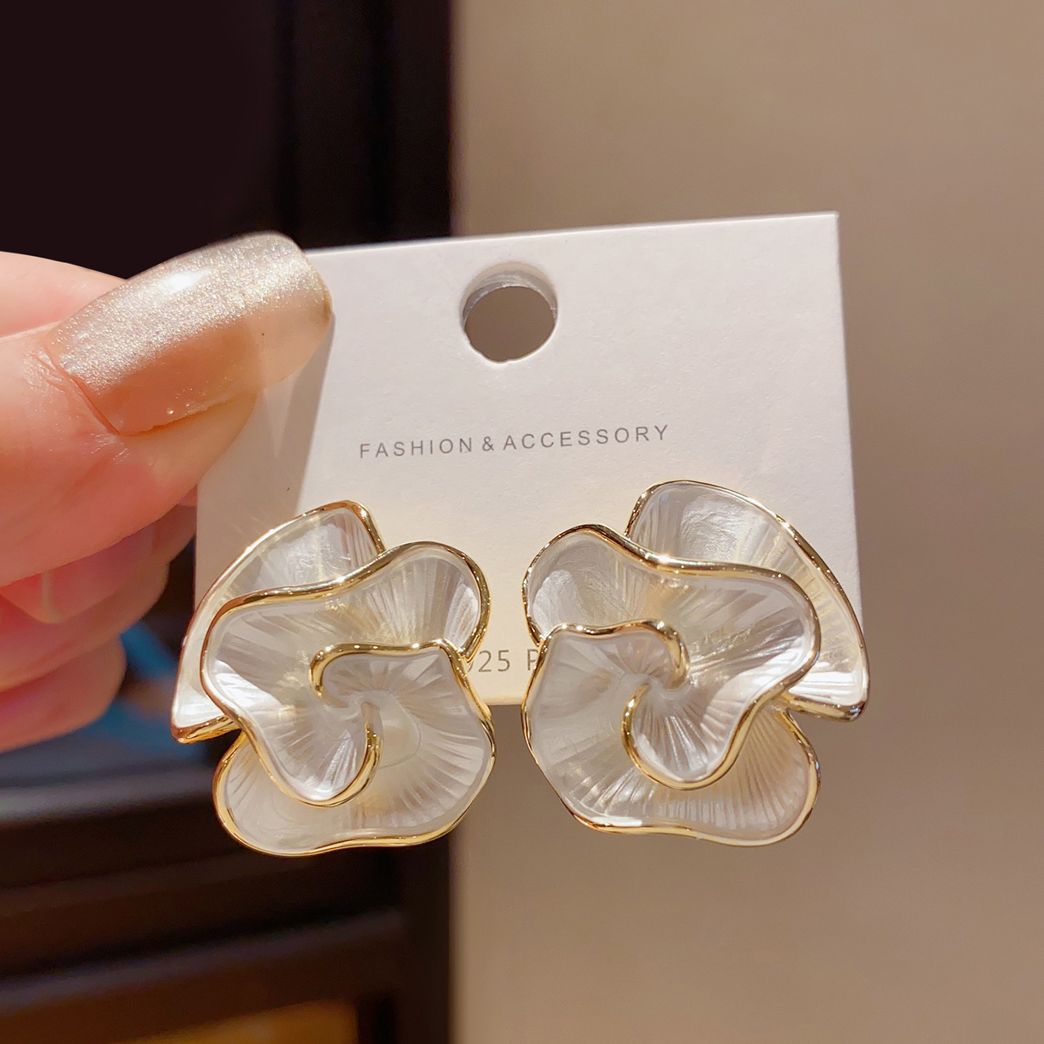 高级感轻奢复古夸张花朵耳钉女小众气质山茶花耳环轻奢小香风耳饰