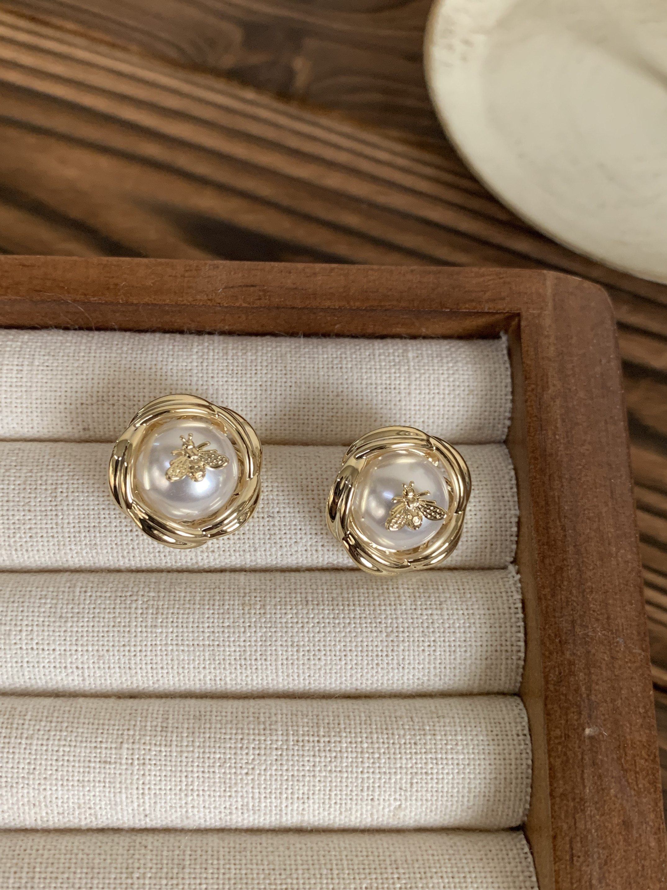 复古港风法式黑色金箔星空耳钉2025新款小众设计感几何型耳饰耳环