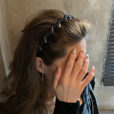 韩国复古高级感镶钻布艺带齿发箍2025新款网红气质头箍压发发卡!