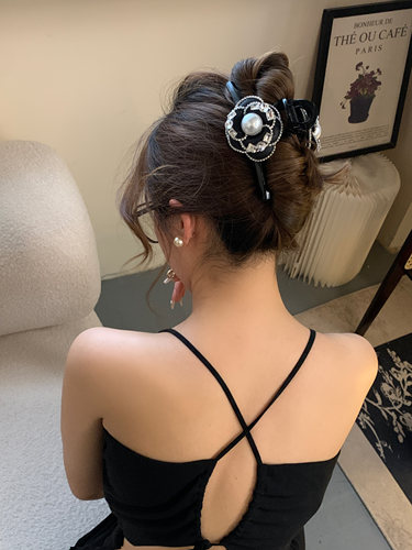 韩国原创山茶花2026新款高级感发饰抓夹女后脑勺盘发鲨鱼夹女头饰