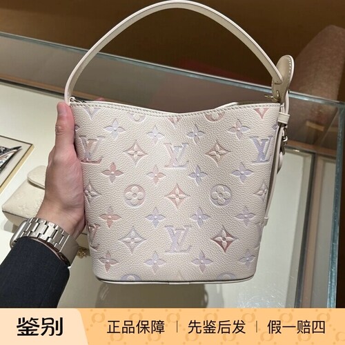 奢店2025新款 LV/路易威登 ALL IN BB 独角兽幻彩水桶手袋 M25673