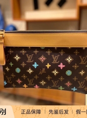 新款奢店 2024 LV/路易威登 TYLER 联名 SOUPLE小手拿包 M83568