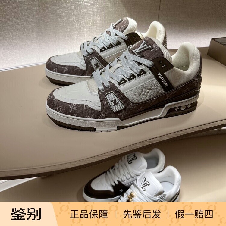 奢店代购 2026新款 LV/路易威登 TRAINER帆布配牛皮运动鞋 1AJAGY