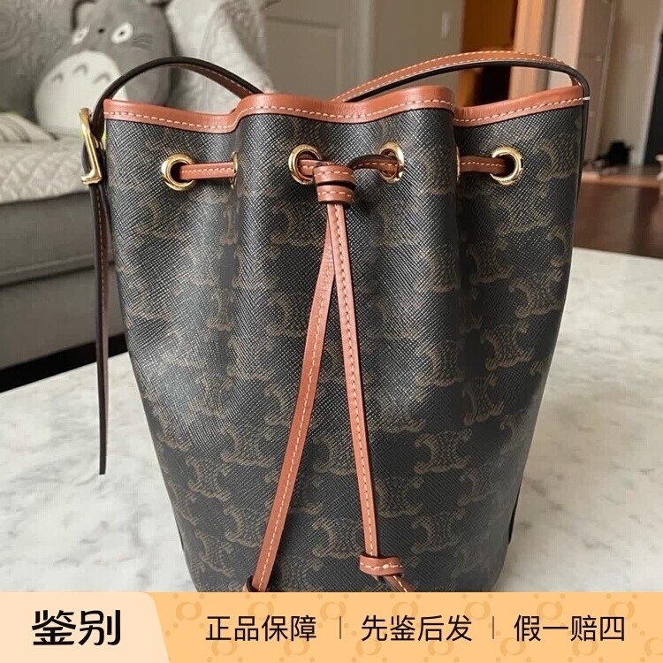 新款奢店代购 2024 CELINE/塞琳 老花经典标志印花牛皮抽绳水桶包,箱包皮具/热销女包/男包,水桶包,淘宝优惠券,粉丝福利购,淘宝优惠卷