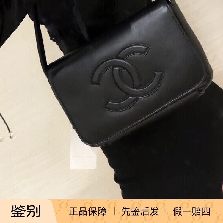 奢店代购 2026s 新款正品 CHANEL/香奈儿 羊皮革康鹏单肩邮差包
