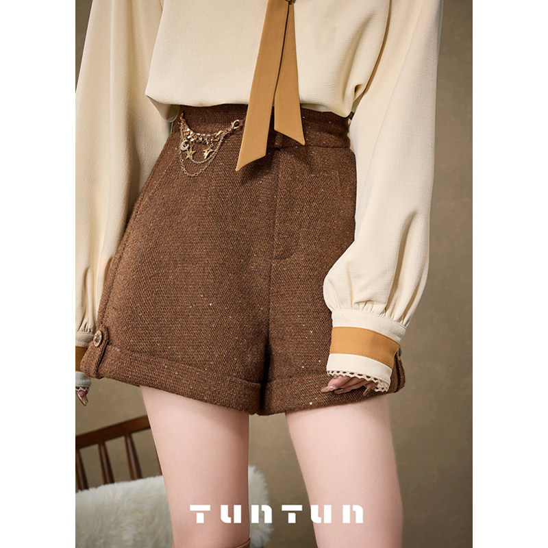 吞吞穿搭精致后腰松紧短裤