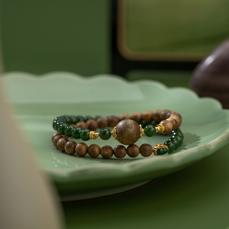 沉香莺歌绿奇楠沉香手串浓翠碧玉