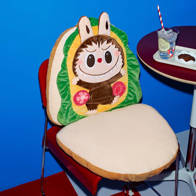 POPMART泡泡玛特THE MONSTERS怪味便利店三明治靠枕拉布布周边