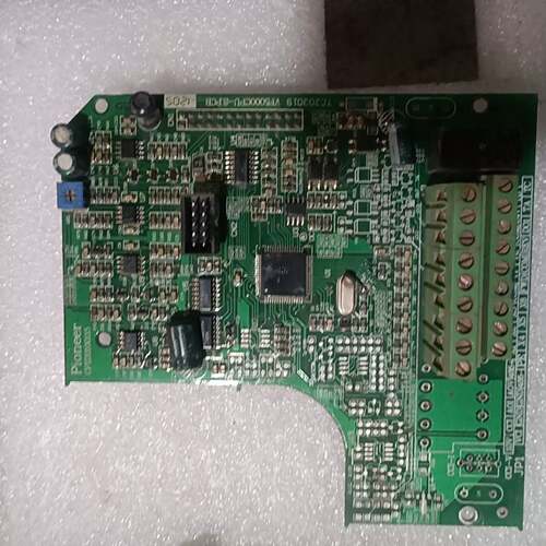 可维修VF5000-C4T2P2G变频器主板2.2千瓦议价