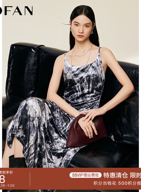 MOFAN摩凡优雅浪漫丝绒吊带裙2025春秋款灰色花纹高腰显瘦连衣裙