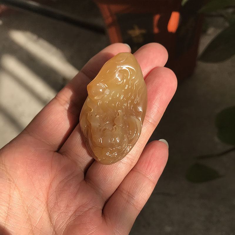 天然正品新疆且末糖和田玉挂件男女款龙马精神红糖玉石吊坠送证书