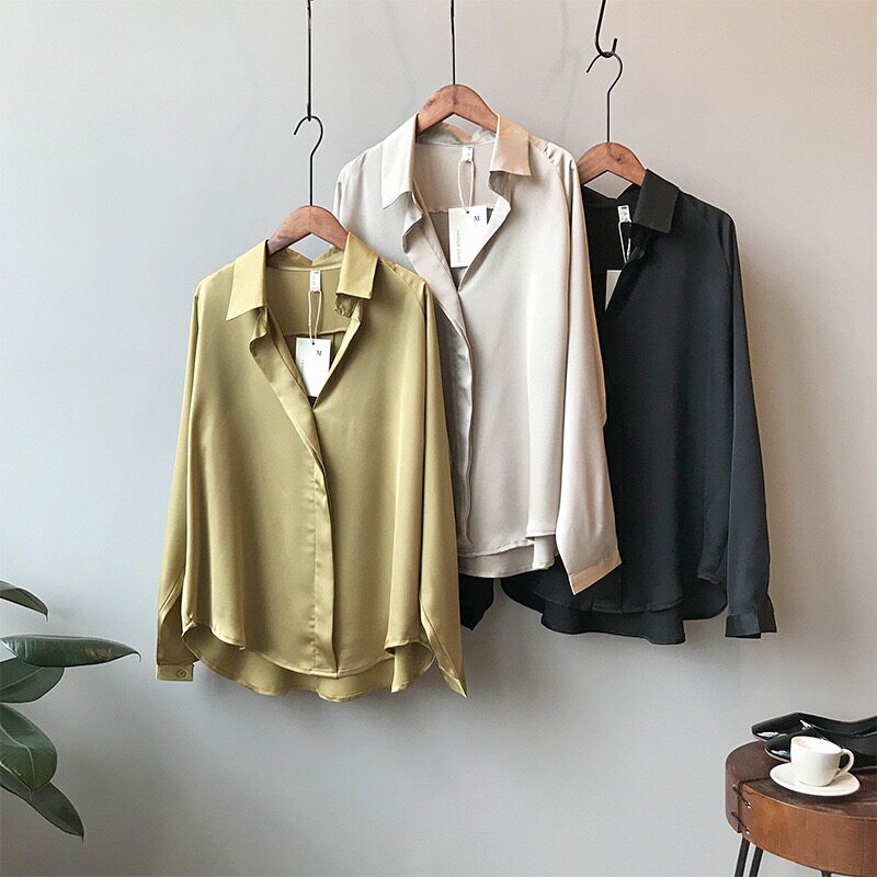 现代轻奢样板房衣柜衣帽间装饰品女衣服白领衬衣西裤道具摆件