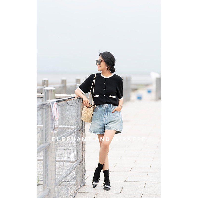 大象和长颈鹿 轻松时髦A字廓形 棉质磨毛边牛仔短裤 406216