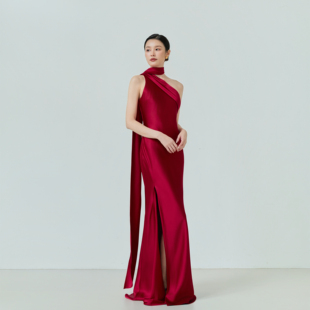 婚礼敬酒服 高级简约宴会中式 Nomeives显瘦新娘鱼尾礼服红 洁