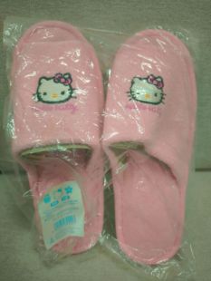HelloKitty中古1996年粉色拖鞋，鞋型秀气，尺码24