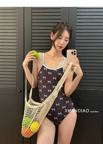 靠海2025新款泳衣女连体比基尼性感纯欲风辣妹度假泡温泉沙滩泳装