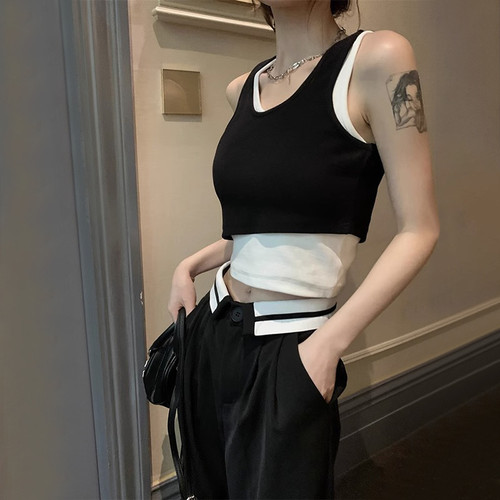 好有心机美住了！撞色假两件无袖背心女夏季辣妹修身运动短款上衣