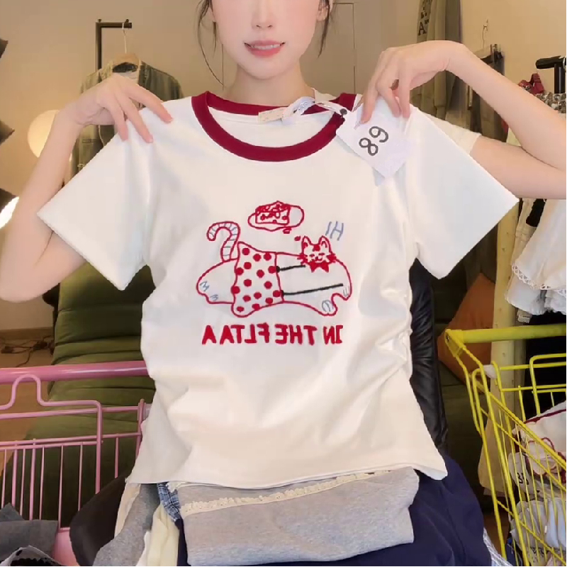 红白拼色圆领植绒刺绣短袖T恤女夏季设计感褶皱修身正肩短款上衣