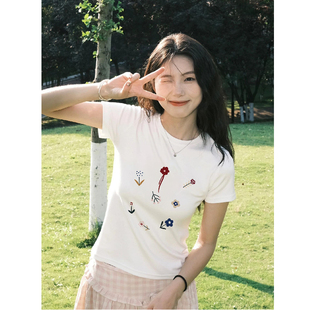 显瘦小众短款 白色纯棉花朵印花正肩短袖 修身 T恤女夏季 上衣潮 新款
