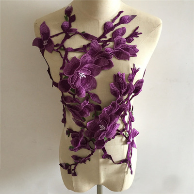 紫色涤纶对花彩色绣花刺绣