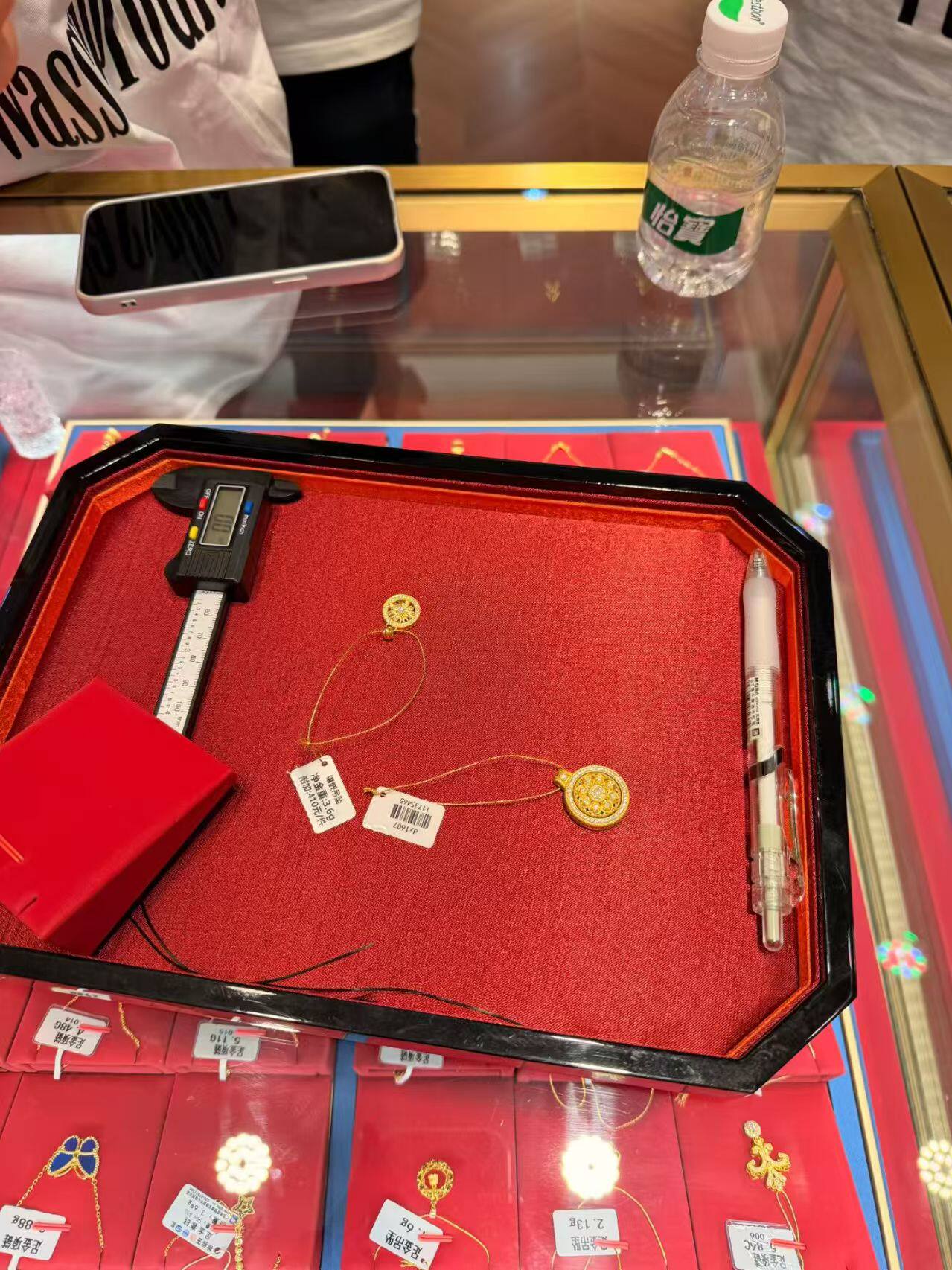 高档烤漆老铺款黄金古法首饰托盘红色戒指吊坠手镯套链项链看货盘