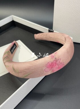 新中式国风刺绣粉色花朵绿叶布艺发箍海绵高颅顶显脸小头箍发卡