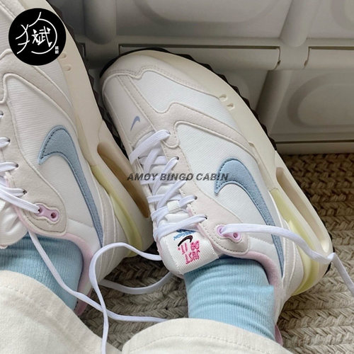 NikeDawn女子白蓝粉运动休闲鞋