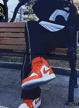 NikeAJ1女白红水晶底休闲篮球鞋