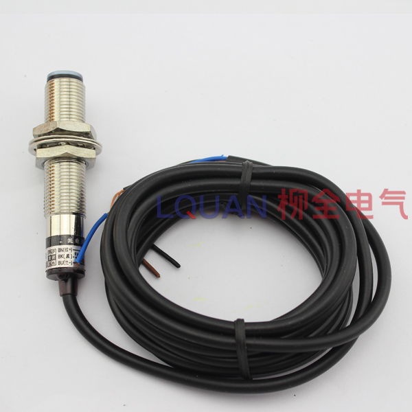 沪工 E3F1-DS8P1 M12 漫反射光电开关 三线PNP常开
