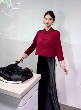 2025新款春装新中式女装今年流行的爆款时尚洋气独特漂亮红色外套