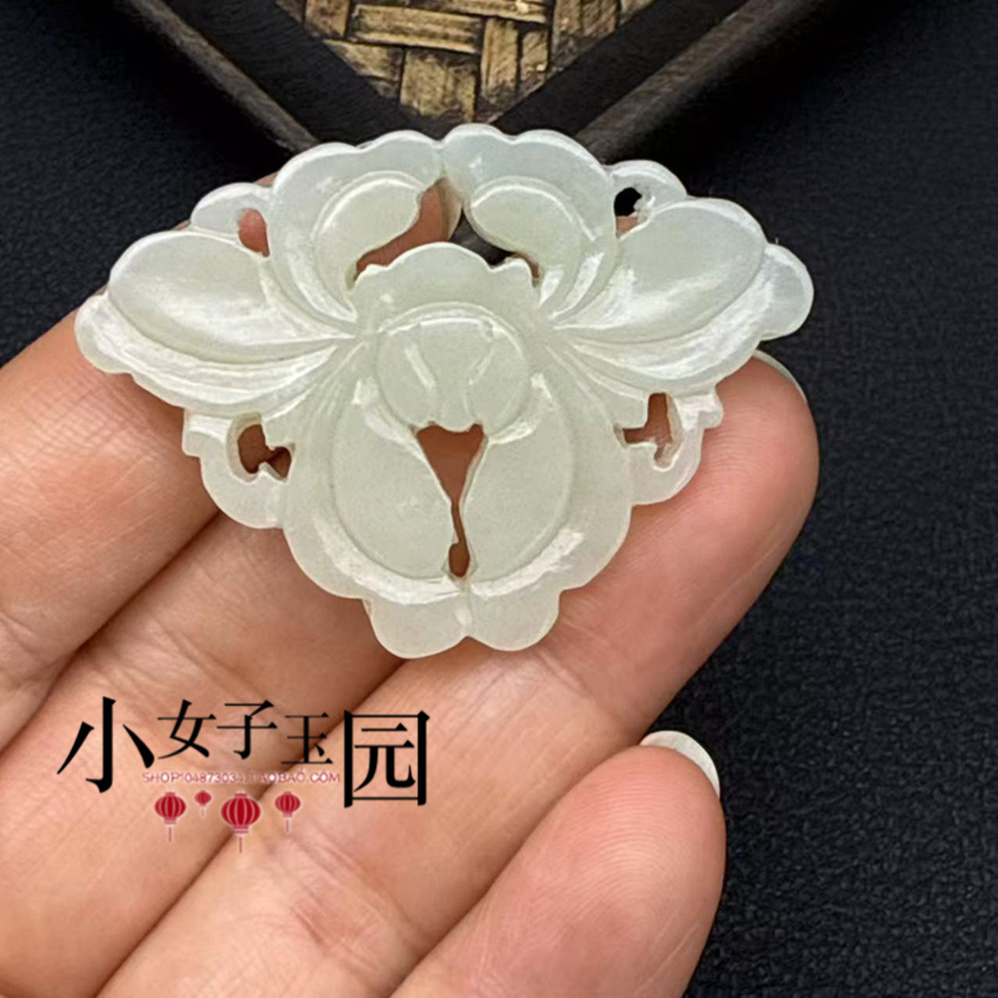 和田玉蝴蝶花吊坠挂件蝶恋花玉佩
