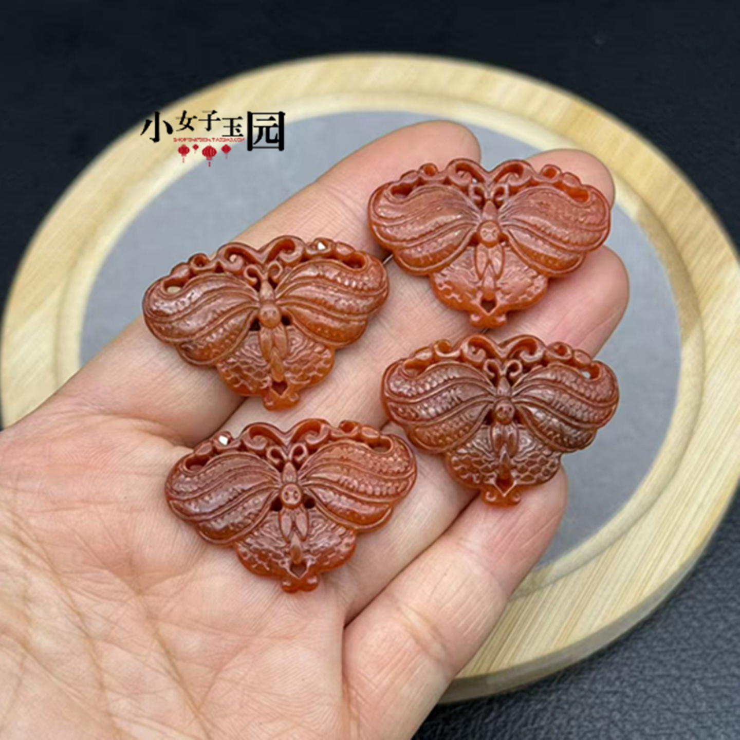 红绯色蝴蝶吊坠挂件古项链坠颈饰